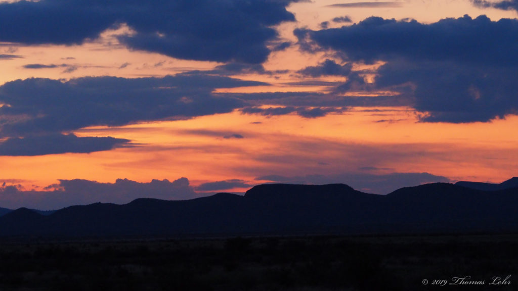 shaped dunes that hissed