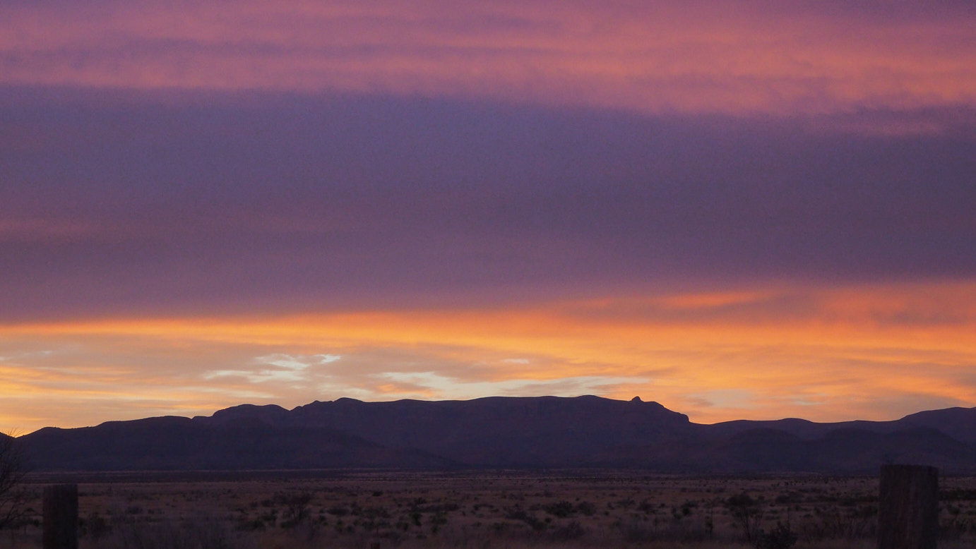 Write with your fingernails, scratch