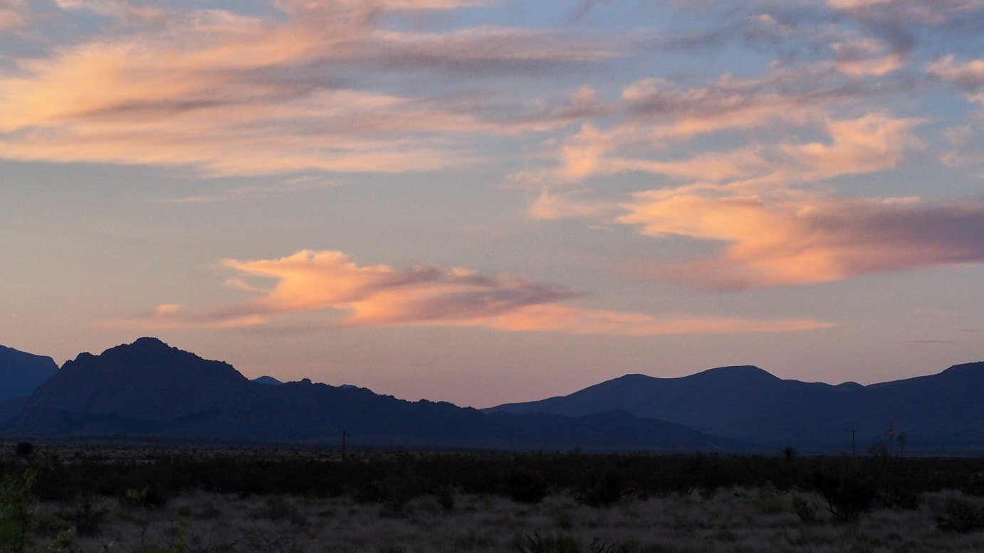 Press your knees against the mountain, or against