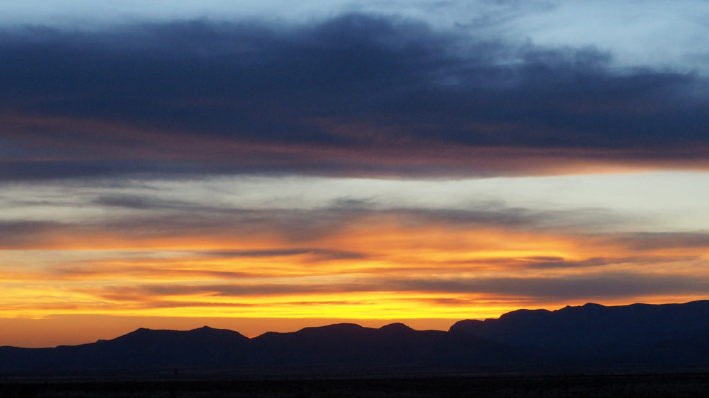 poetry is a sky giving this its performance —Duo Duo, translated by Lucas Klein