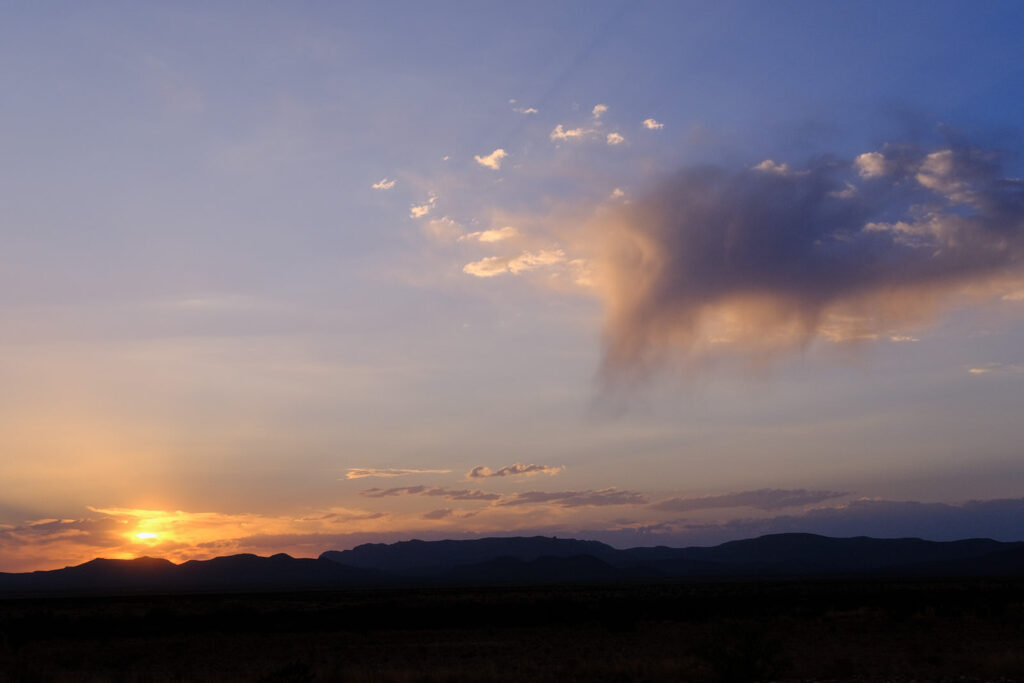 cross the sky floating me away.