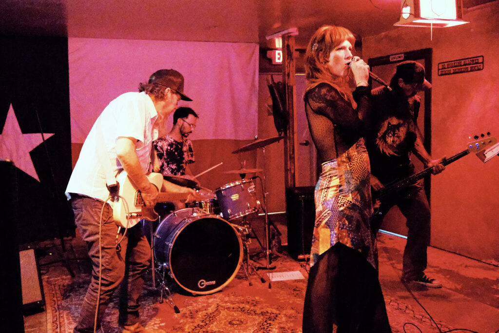 I’m a newlywed, not a divorcee (Yeah)