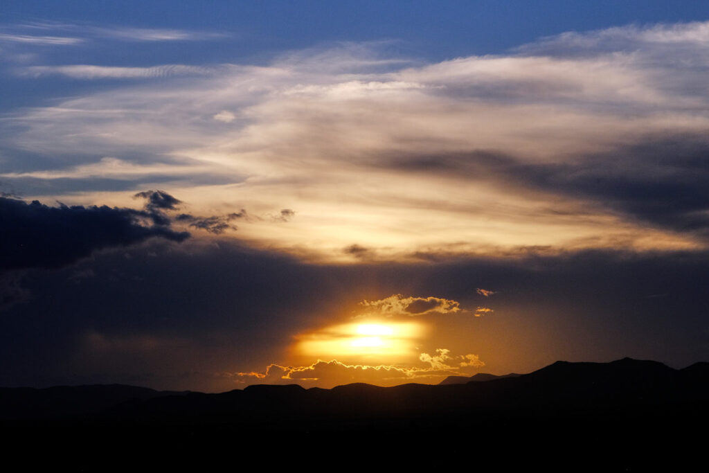 the first syllable is already heading towards the past.