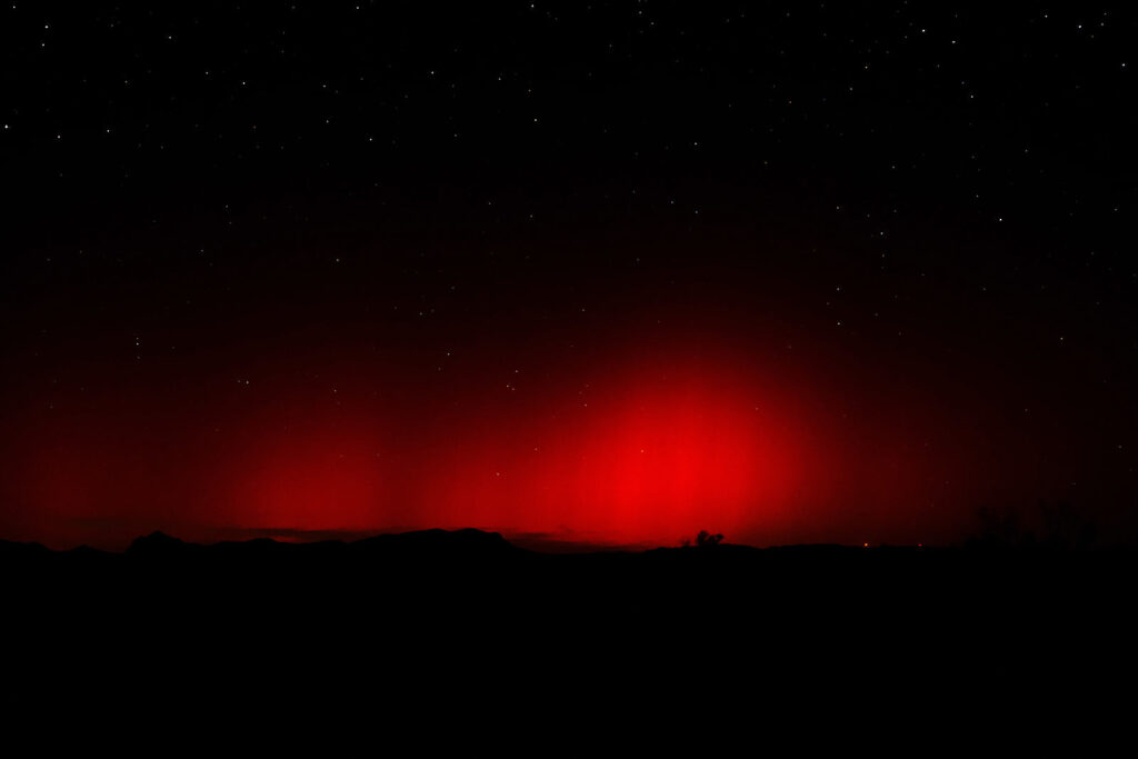 Round our aspirant souls. —Elizabeth Barrett Browning