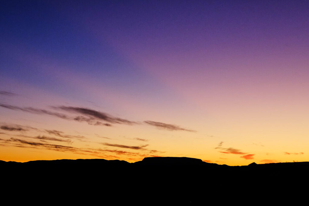 I hum, I think I sing,