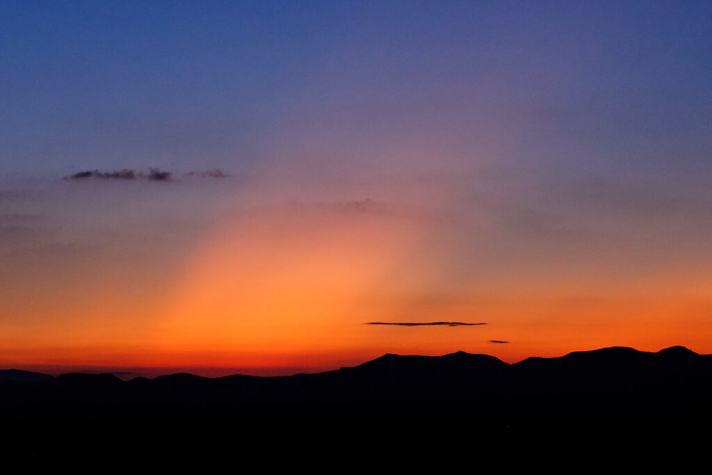 to its humid spiritualism of touching entire skies —Bob Hicok